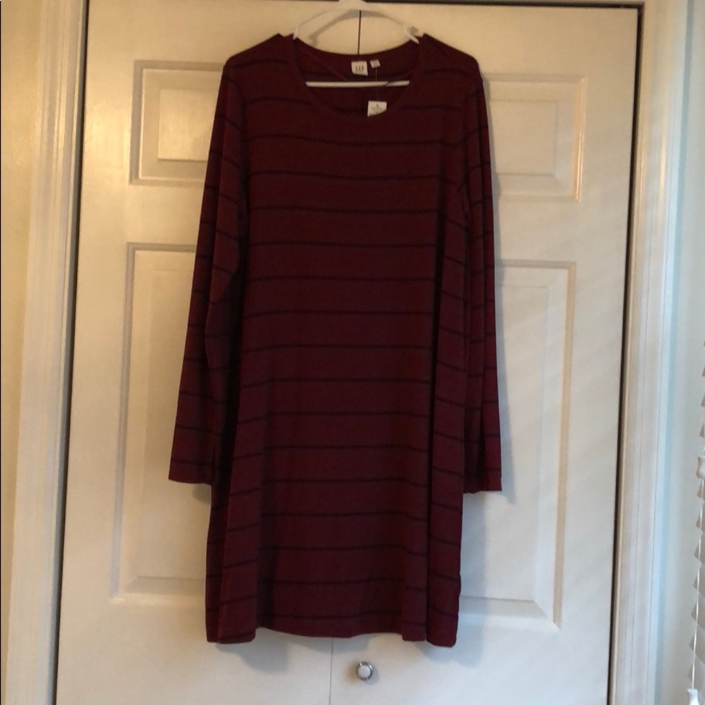 NWT Long sleeve navy and burgundy dress